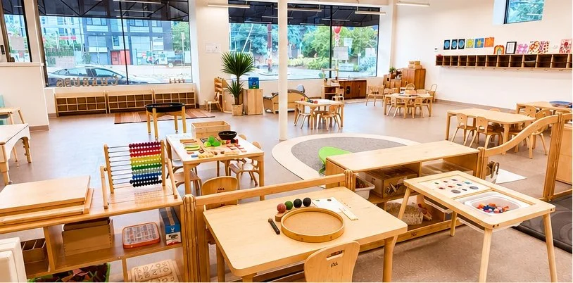 01_classroom_wide_left.jpg