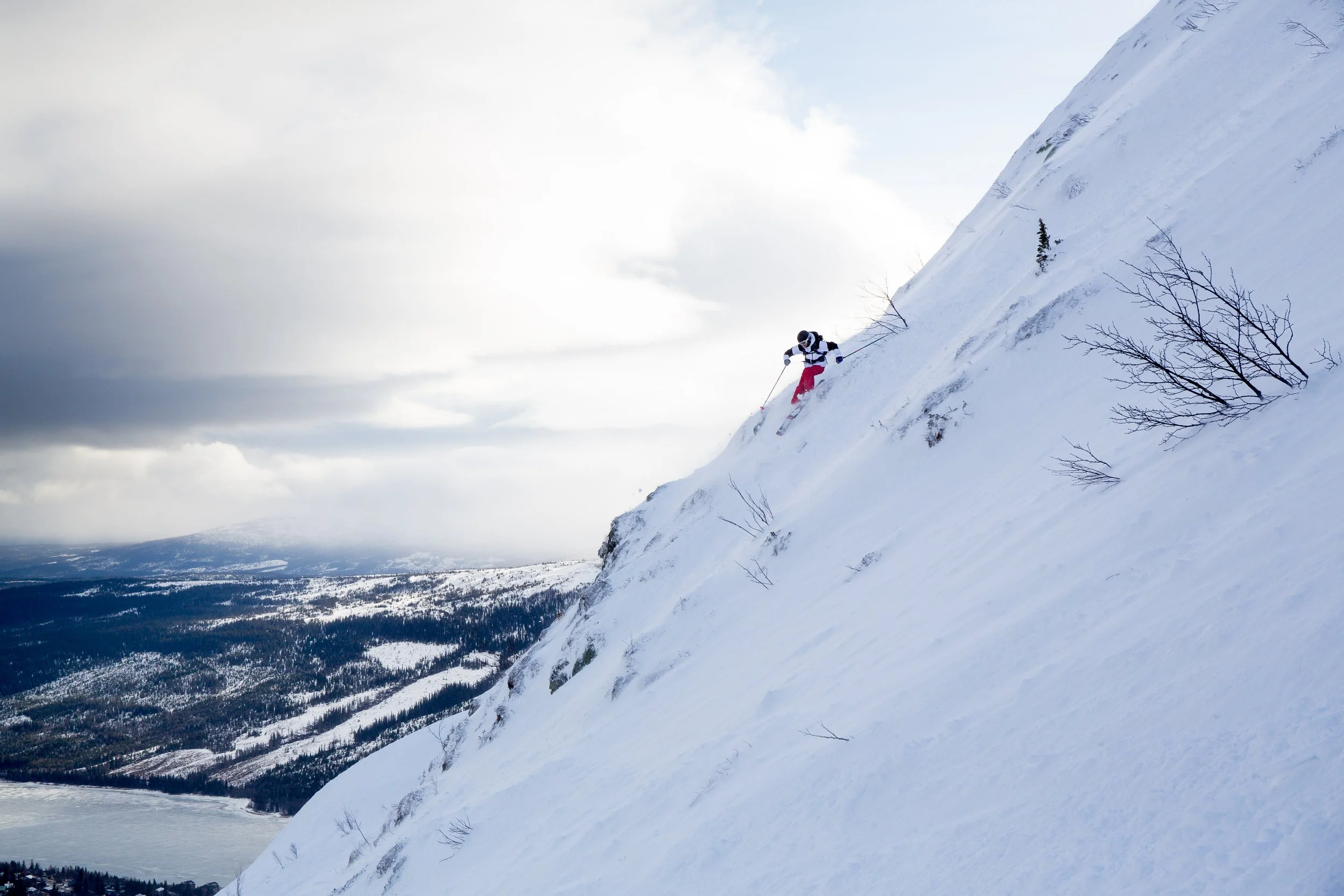 Just Right - Skiing in Sweden