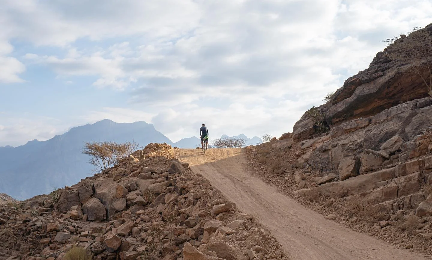 Looking for a winter bikepacking destination with great riding, amazing scenery, delicious food, and incredibly friendly people? Head to Oman! @andrewskedaddle and I explored the country on two wheels last January and I wrote about our adventure over