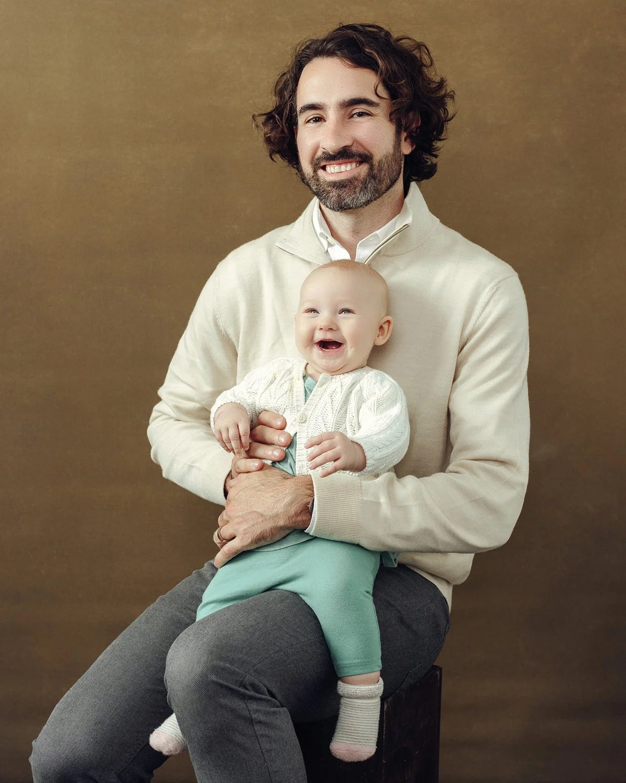 The-Robertson-family-for-website-1600px.jpg