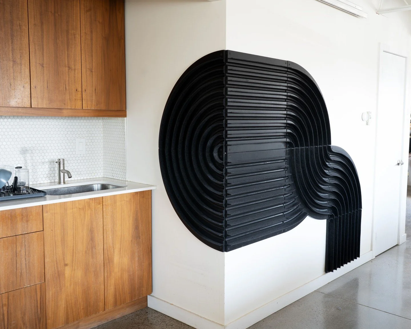 Swipe to see how our Echo Modular Wall Panels are produced and packaged by our in-house Production Team.

#certifiedBcorp #sustainabledesign #ecodesign #acousticproducts