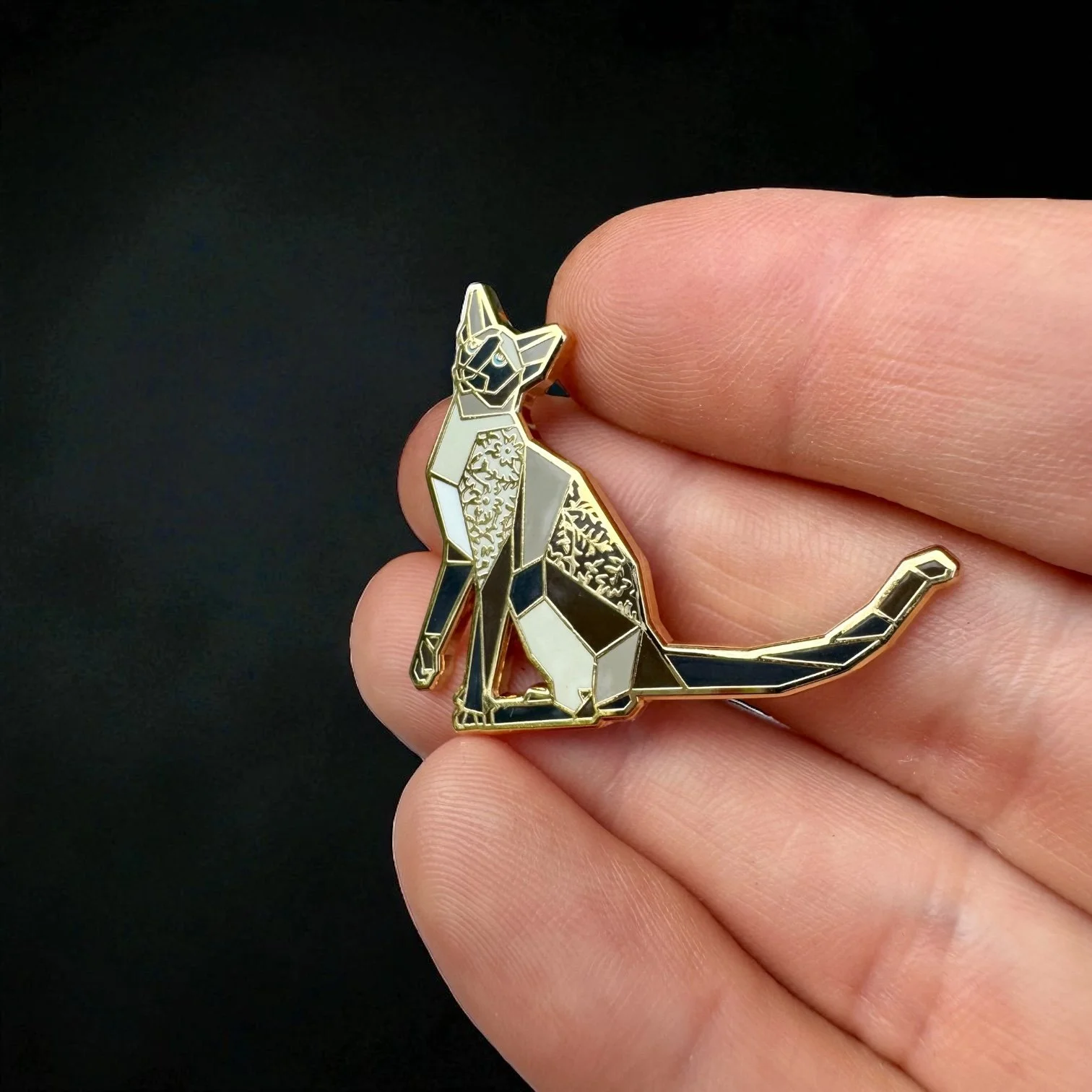 Siamese-Cat-hard-enaeml-pin-6.jpeg