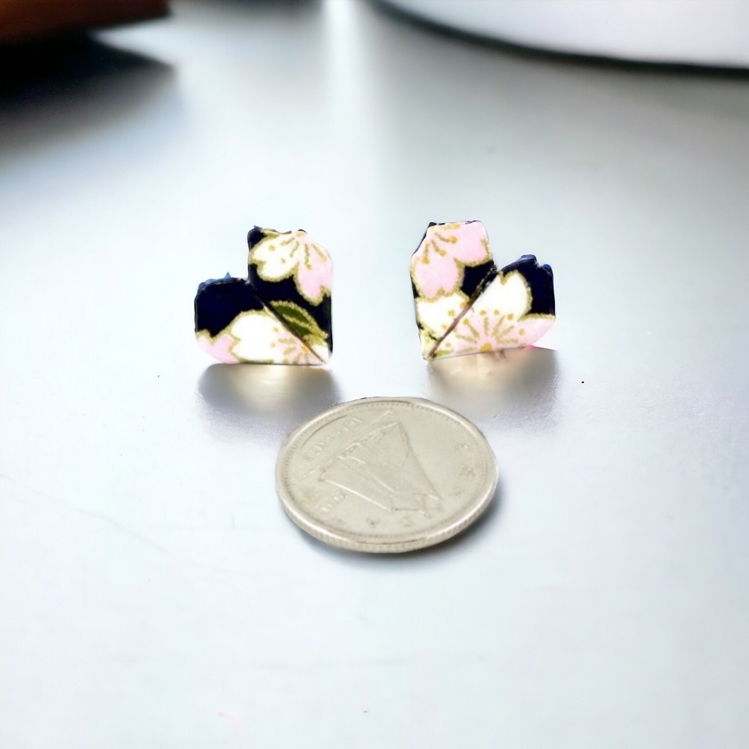 https://i.etsystatic.com/5273699/r/il/a3a1b6/5705211278/il_fullxfull.5705211278_4s75.jpg