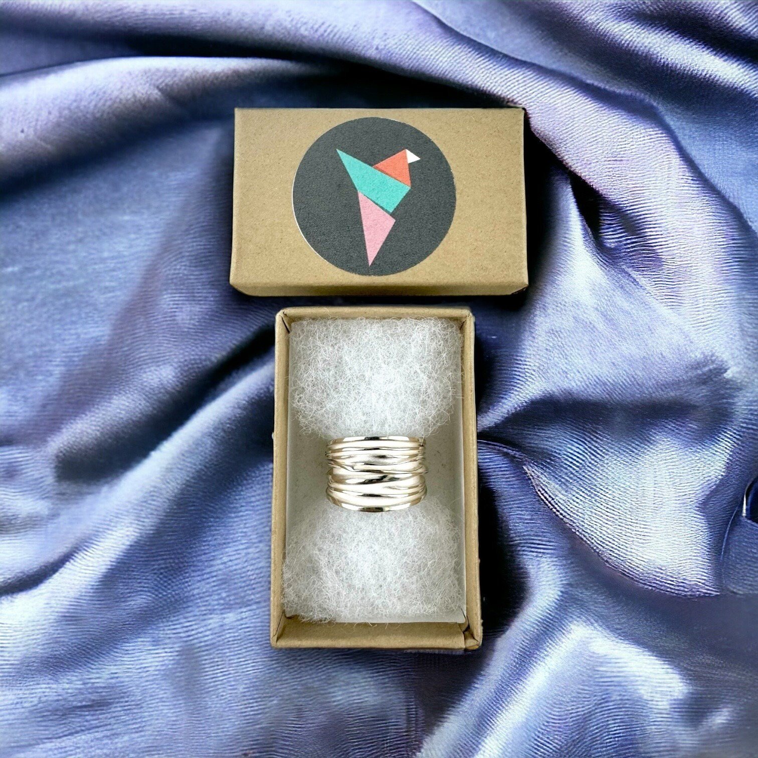 https://i.etsystatic.com/5273699/r/il/2c8aa0/5750139789/il_fullxfull.5750139789_nnsg.jpg