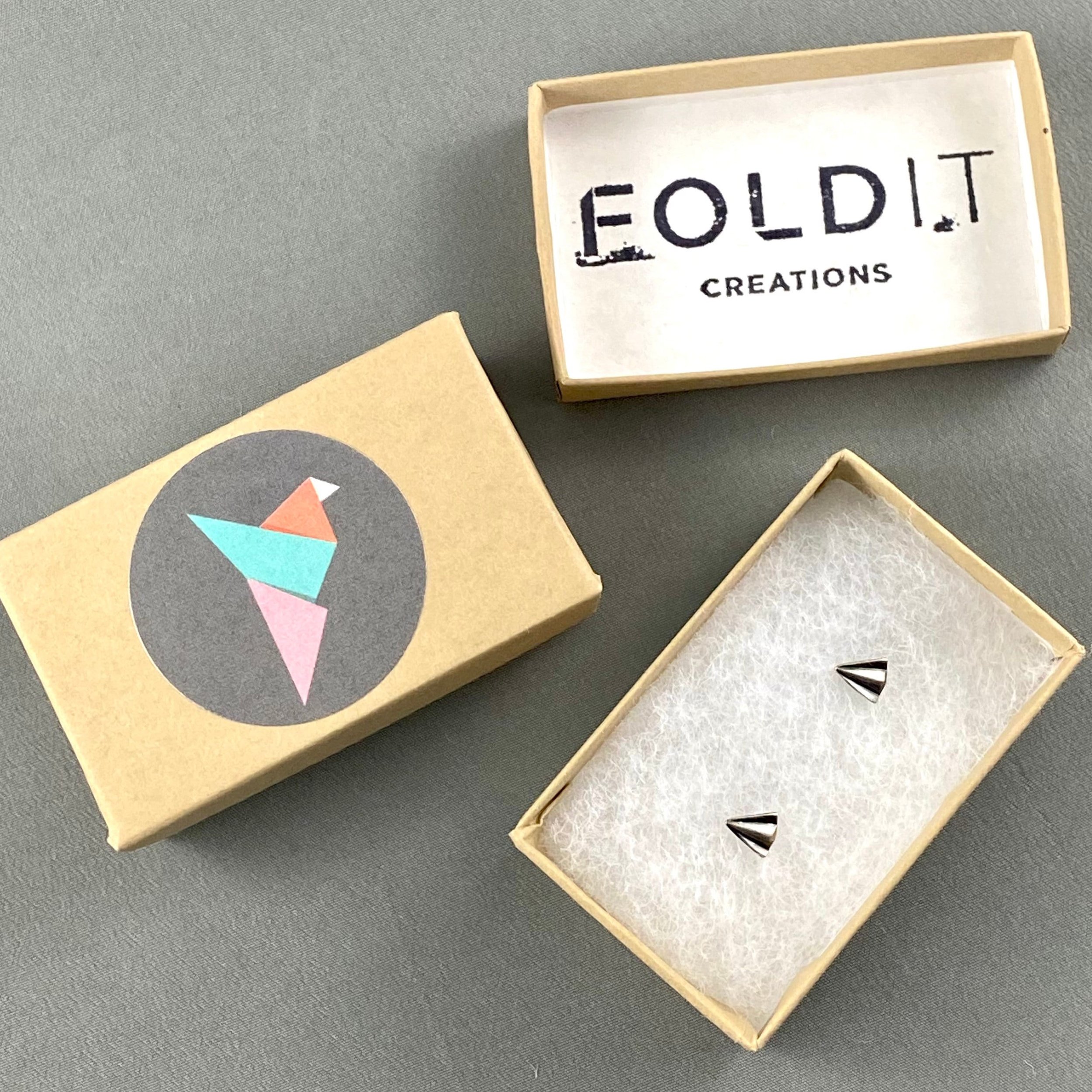https://i.etsystatic.com/5273699/r/il/7dca80/3475043686/il_fullxfull.3475043686_ohmn.jpg