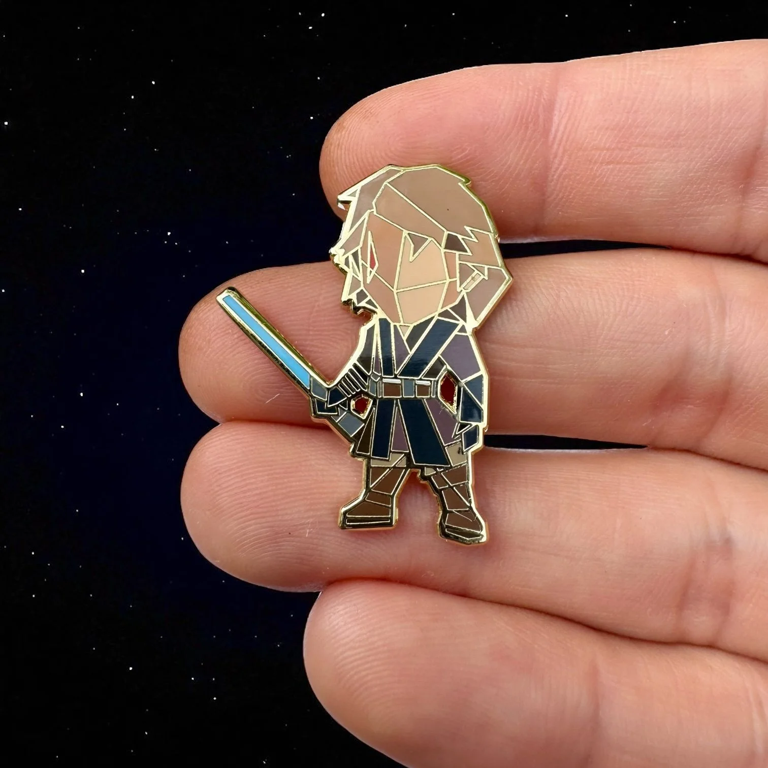 Anakin-skywalker-star-wars-enamel-pin-7.jpeg