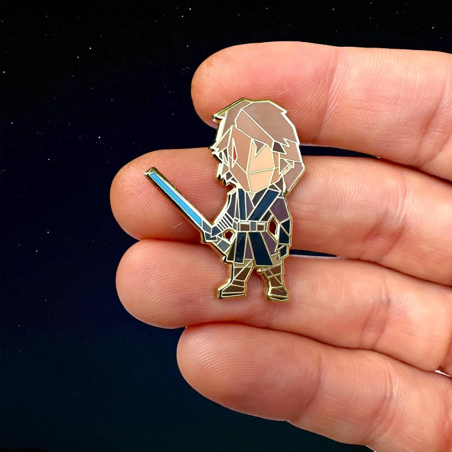 Anakin-skywalker-star-wars-enamel-pin-5.jpeg