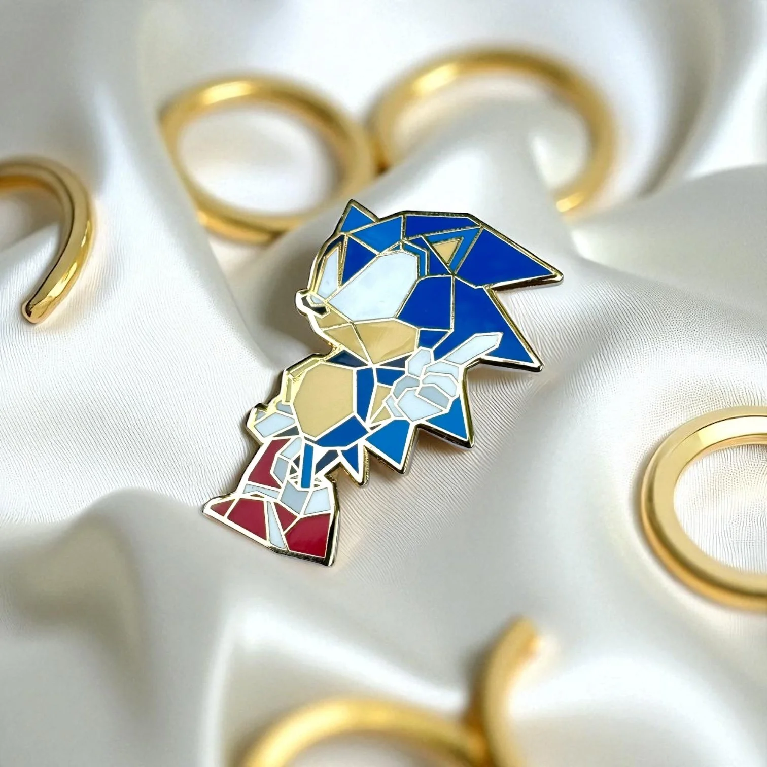 Sonic-the-hedgehog-hard-enamel-pin-2jpeg.jpeg