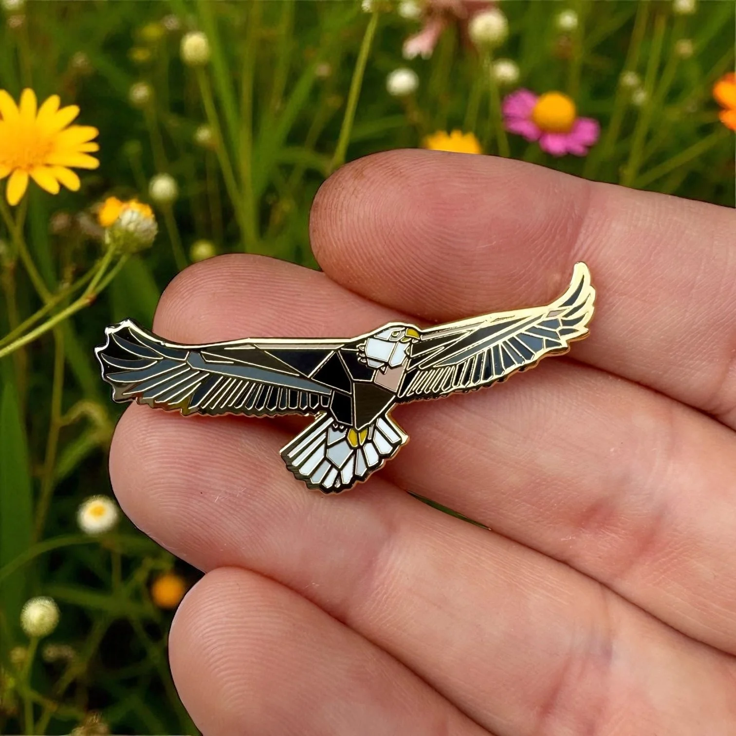 American-bald-eagle-bird-enamel-pin-4.jpeg
