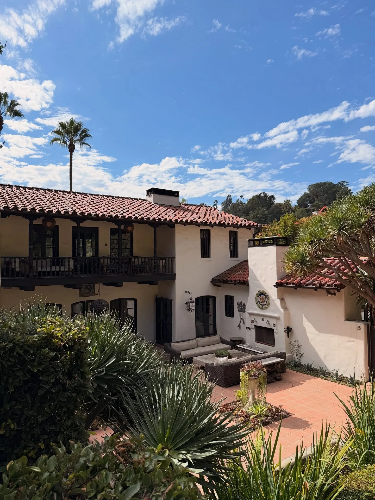 Currently on the Market and EXCEPTIONAL 💫

This timeless and historic 1922 Spanish home in the heart of Los Feliz, is a truly rare and incredible offering you need to see to believe. 

The home comes with - 

 &bull;&nbsp;&nbsp;A stunning lot on one
