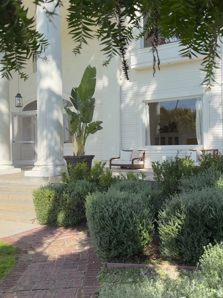 On the Market 🌟

And SO SO special! 🥹
This Greek Revival home in Mt. Washington feels like it&rsquo;s completely from another era. And I guess it really is! 

Built in the early 1900&rsquo;s the home is recognized as Historical Monument No. 849. It