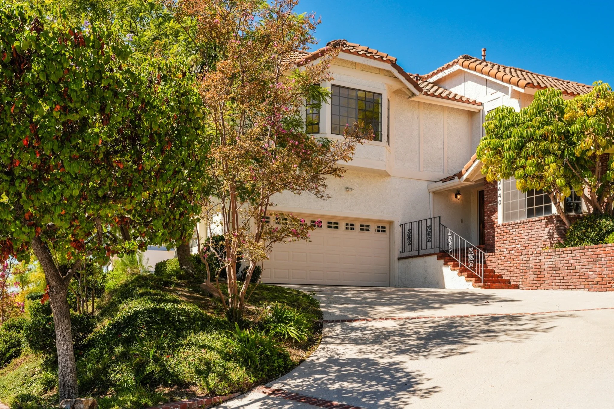 JUST LISTED &bull; 
Offered for the first time by its original owners, 2440 Flintridge Drive is a rare opportunity in Glendale&rsquo;s sought-after Emerald Isle neighborhood. 

Built in 1985 and meticulously cared for over the decades, this 5-bedroom