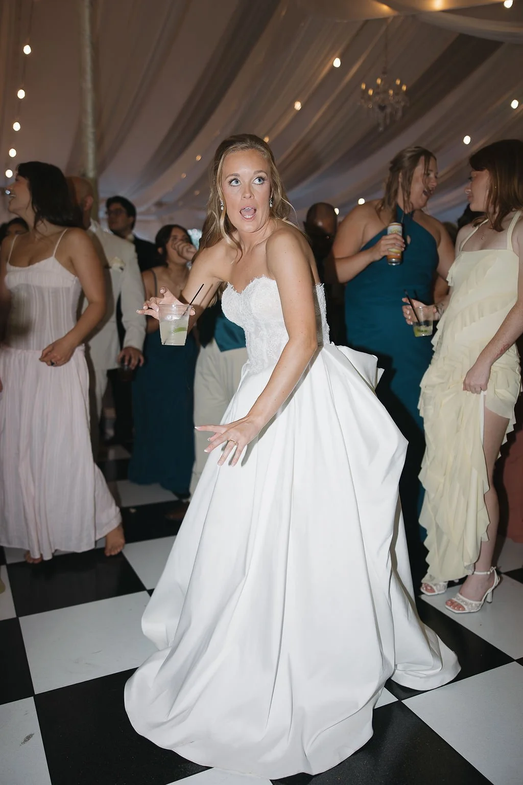 Not sure whether to invite 150 or 300 guests? Discover how each wedding size feels in St. Charles, MO, and choose the right waterfront wedding experience with confidence.