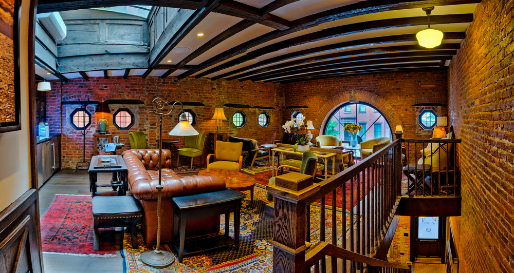 Bar photo 2