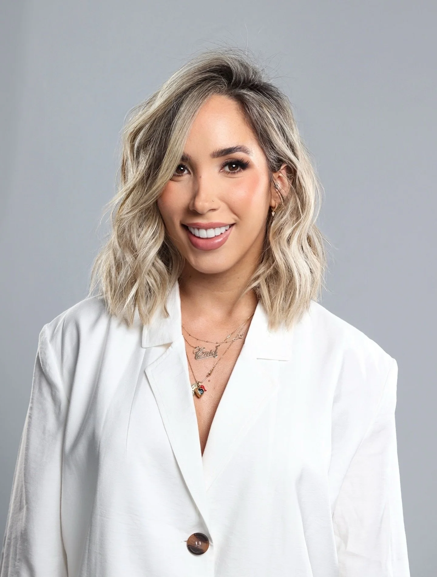 Llegaron mis 30 a&ntilde;os, y este cumplea&ntilde;os no solo es la bienvenida a una nueva d&eacute;cada, es una pausa obligatoria para mirar atr&aacute;s y agradecer cada proceso de de-construcci&oacute;n que me ha tra&iacute;do hasta aqu&iacute;. L