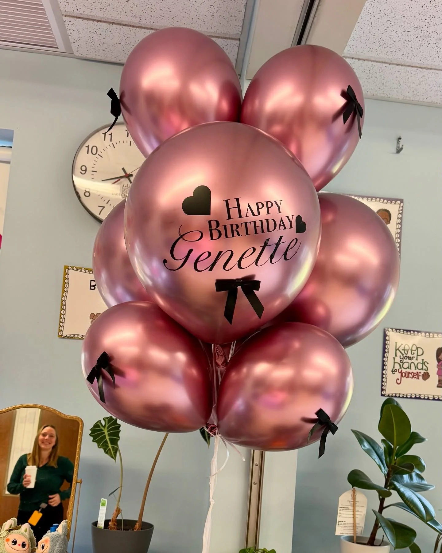 Personalized Helium Bunch 🎀

#birthday #heliumbunch #heliumballoons #birthdaydecor #birthdayballoons #balloondecoration #balloondecor #rocklandcounty #bergencounty #westchestercounty #mamaballoons