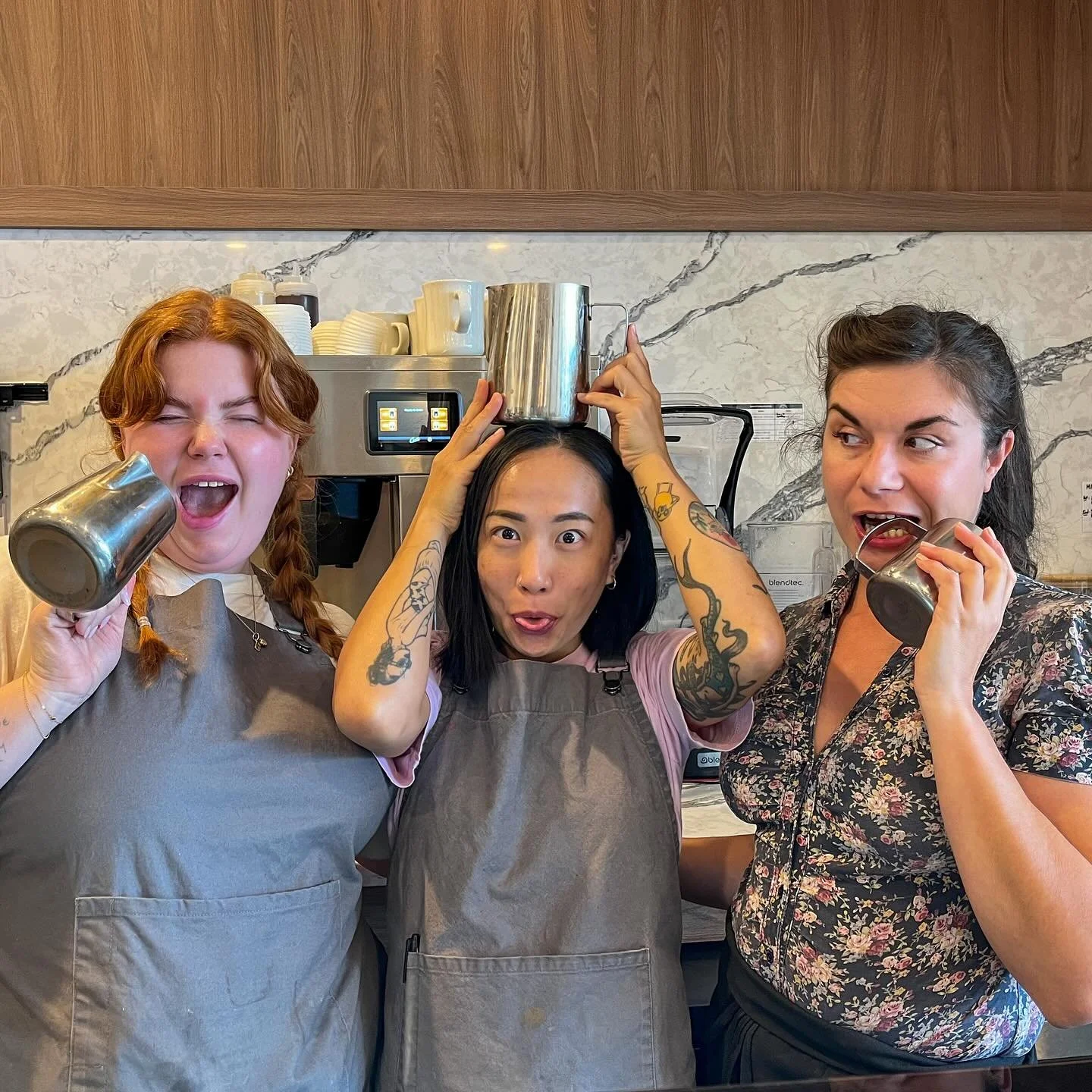 Meet our super trooper baristas ! What would we be without them? Here to save the day (everyday)and welcome you (always) with a smile and a warm cup of coffee bright and early at 7am. We owe it all to them ☕️
#ottoscache