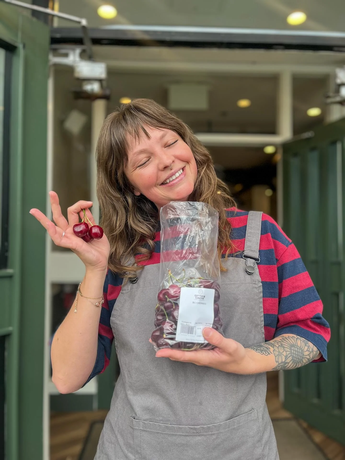 Extra smiles today because our BC cherries are here ❤️ 🍒 
Market is open till 5pm ! 
#ottoscache