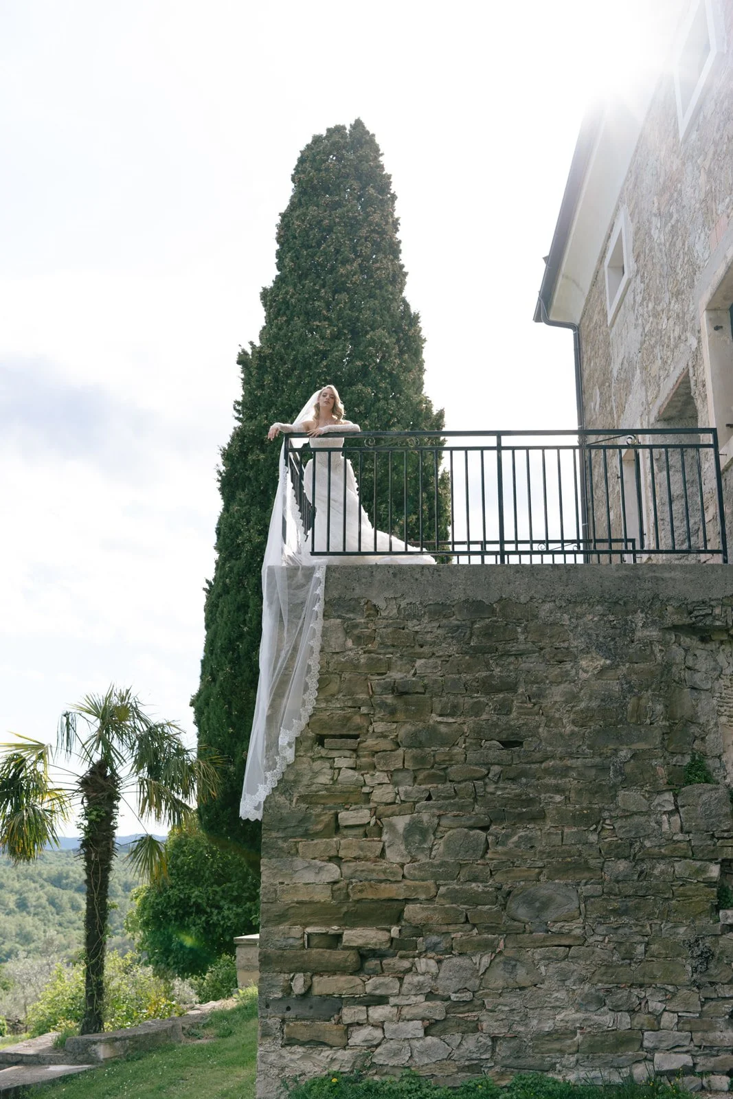 castle-belaj-bridal-portrait (7).jpg