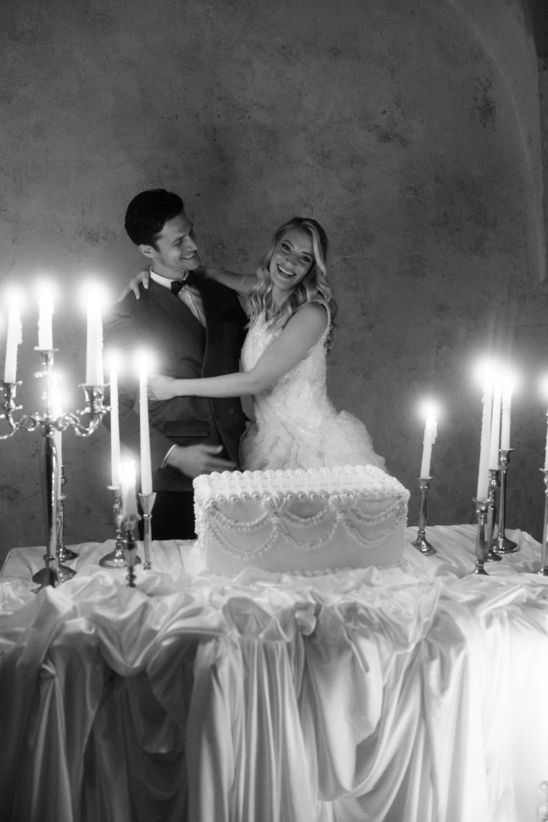 vintage-wedding-cake-castle-belaj (15).jpg