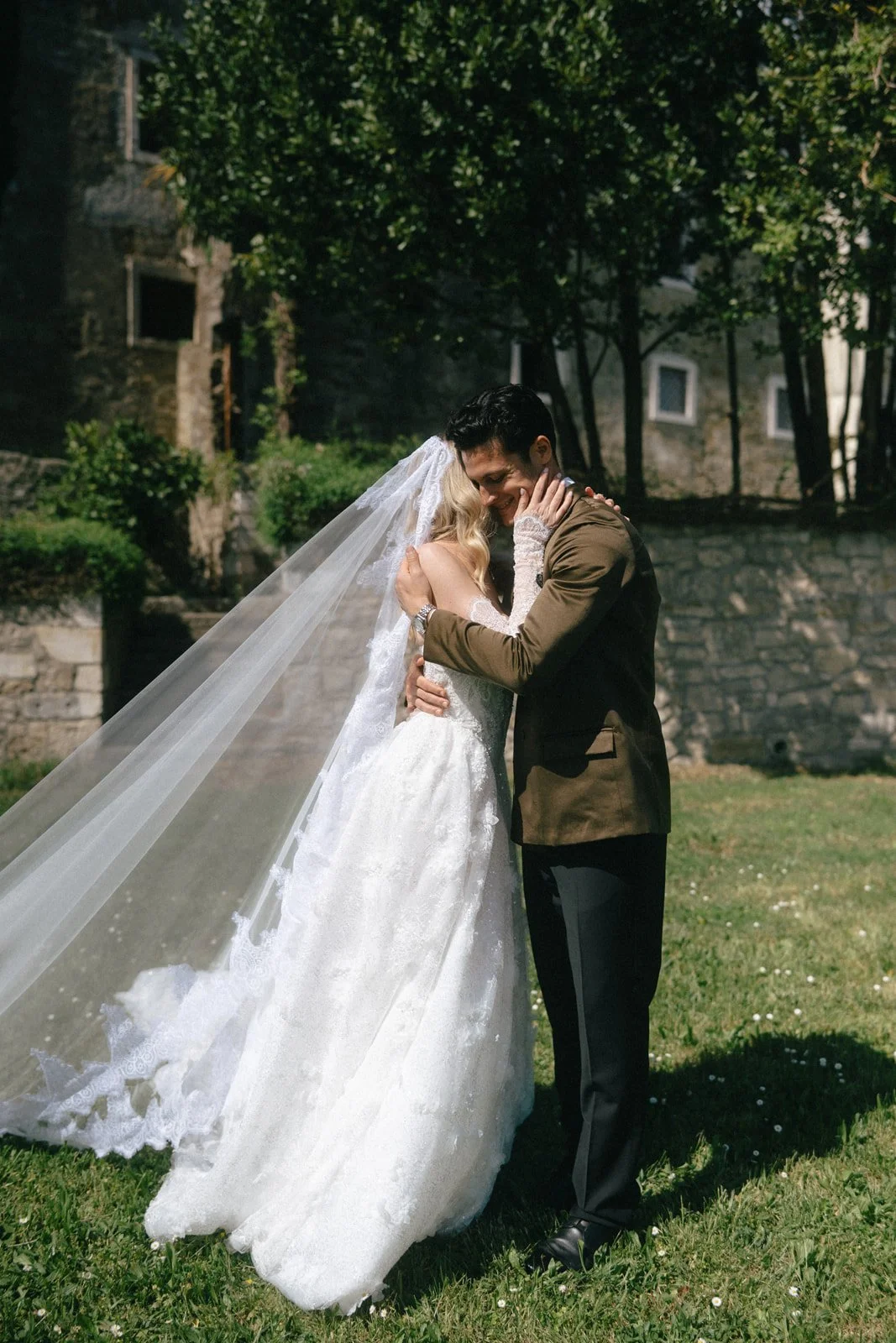 castle-belaj-wedding-first-look-couple-photos (7).jpg