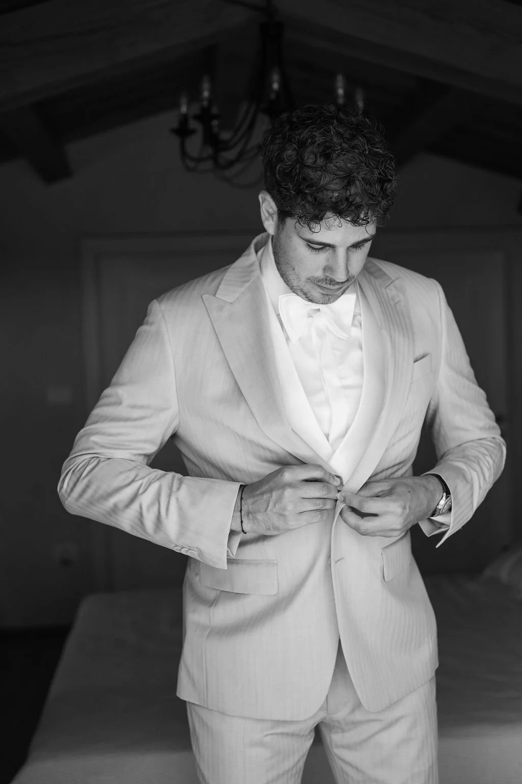 groom-getting-ready-paladnjaki-wedding-istria (6).jpg