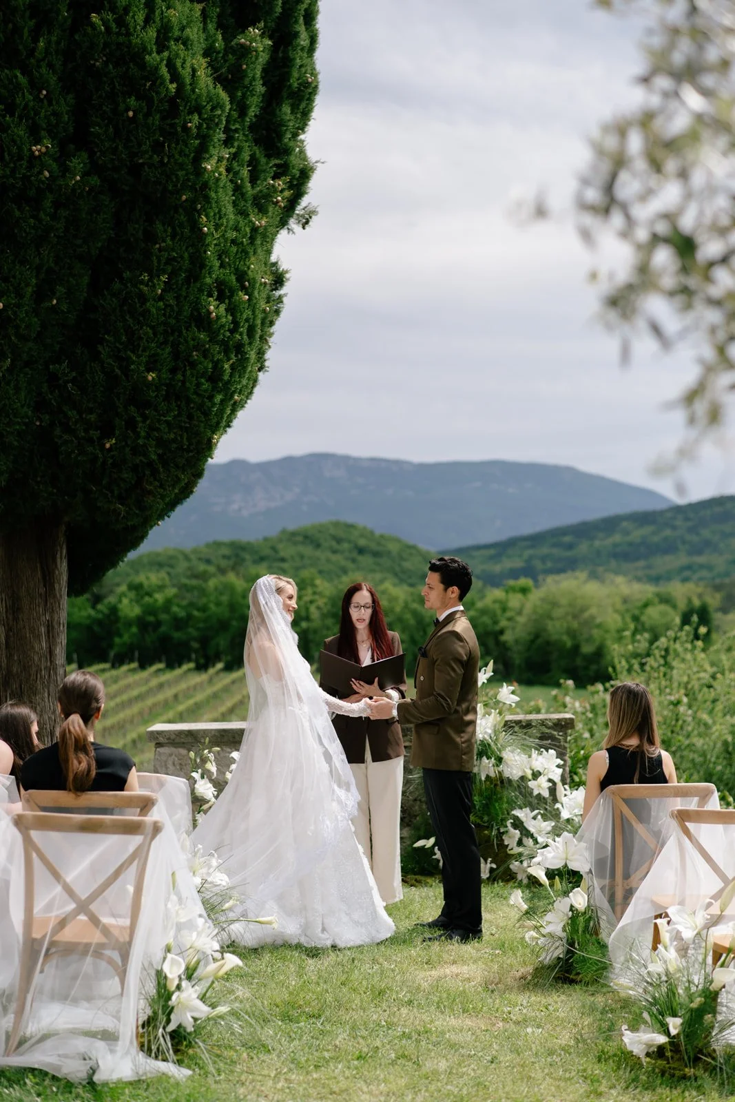 outdoor-wedding-ceremony-istria-castle-belaj (17).jpg