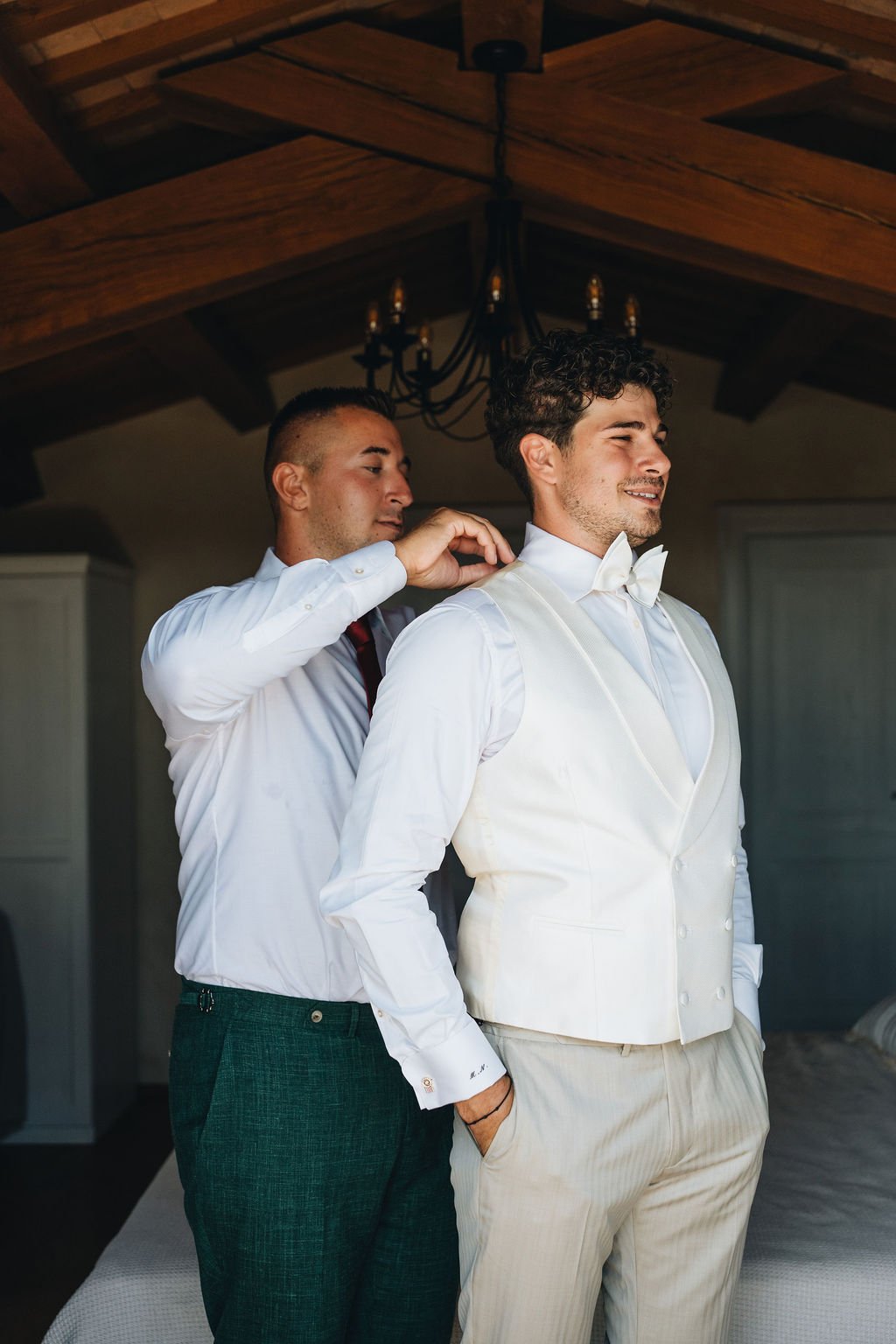 groom-getting-ready-paladnjaki-wedding-istria (3).jpg