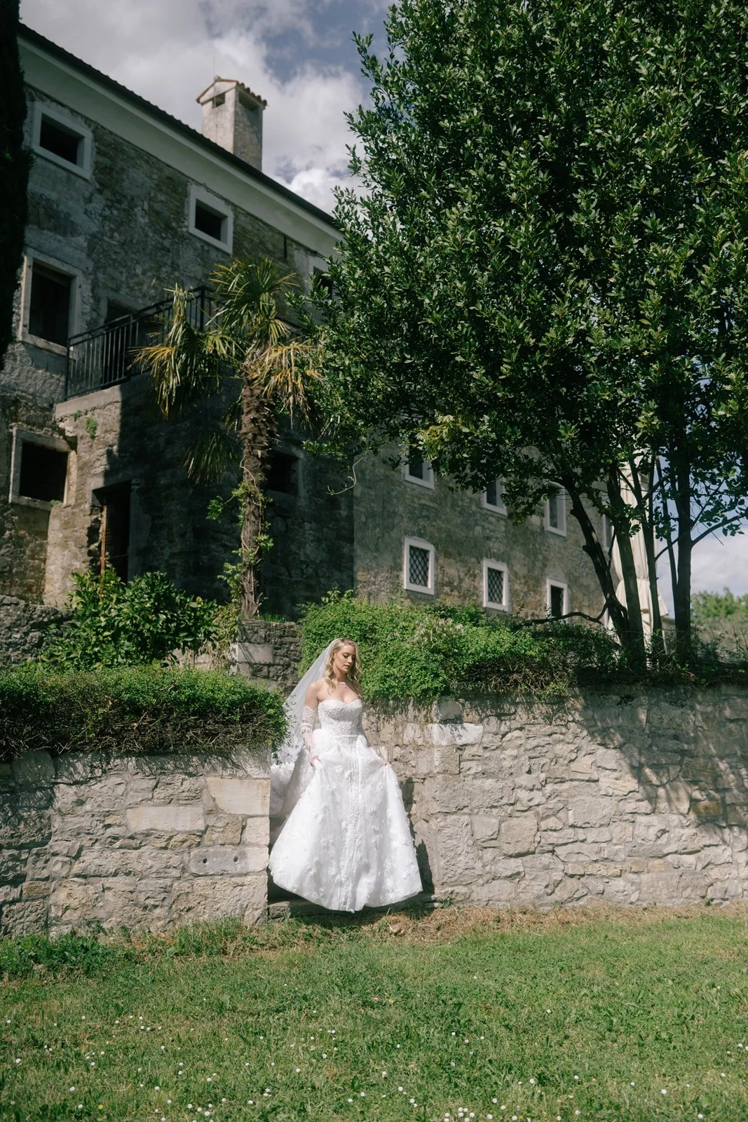castle-belaj-wedding-first-look-couple-photos (4).jpg