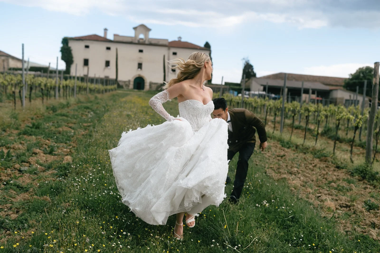 castle-belaj-wedding-couple-photos (26).jpg