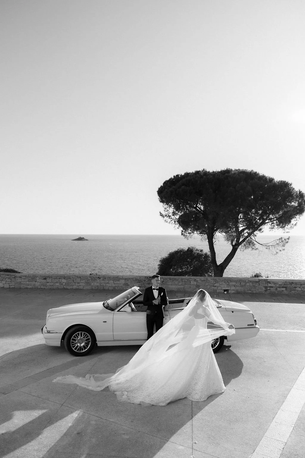 newlyweds-photos-rovinj-church-svetaeufemija (4).jpg
