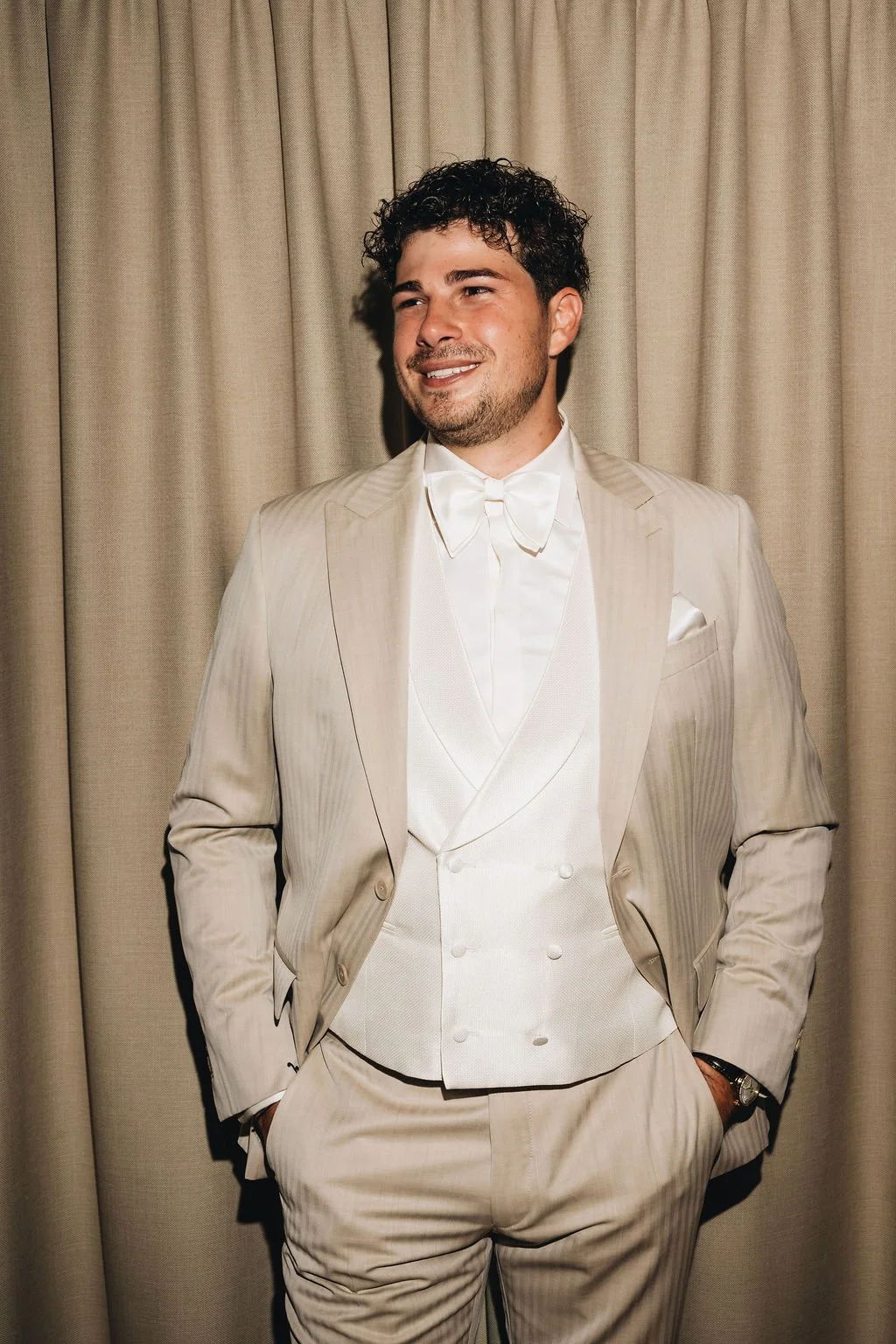 groom-getting-ready-paladnjaki-wedding-istria (1).jpg
