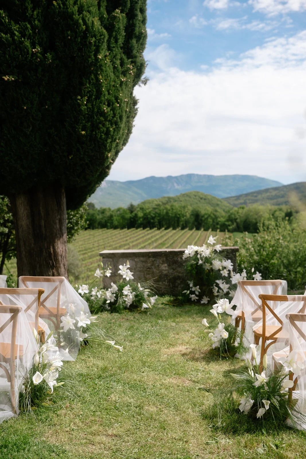 outdoor-wedding-ceremony-istria-castle-belaj (43).jpg