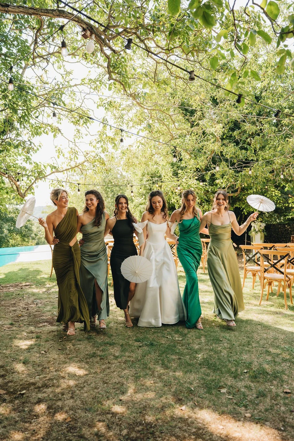 bride-and-bridesmaids-green-mismatch-dresses (3).jpg