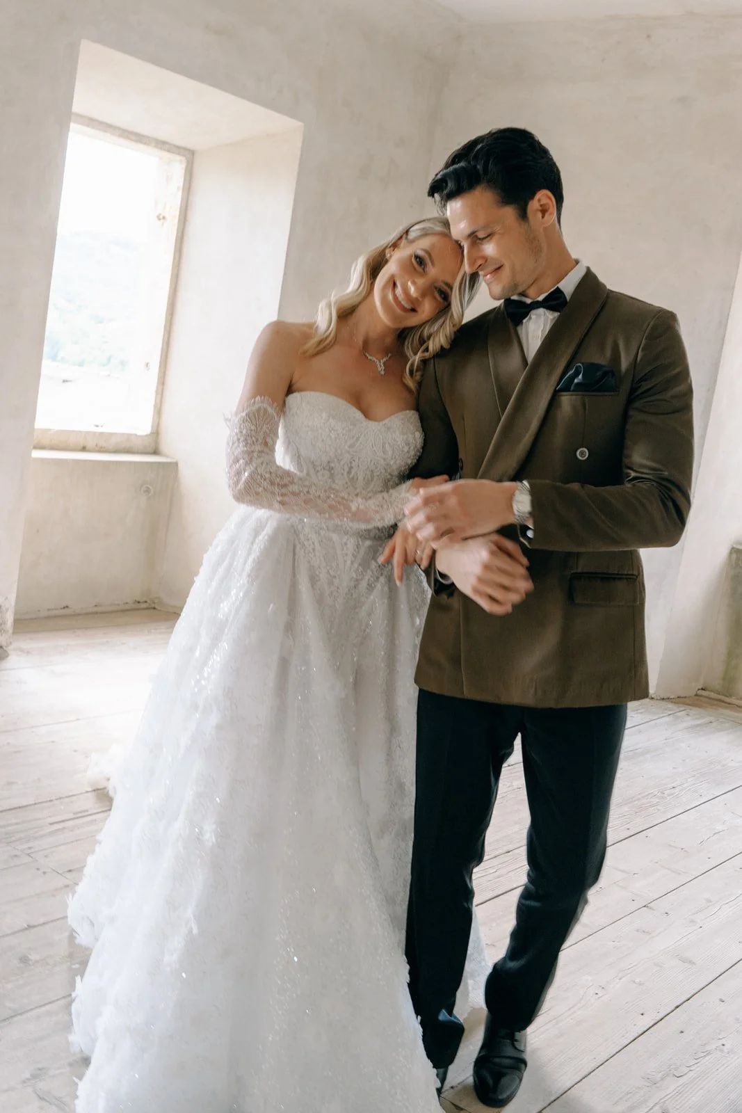castle-belaj-wedding-couple-photos (8).jpg