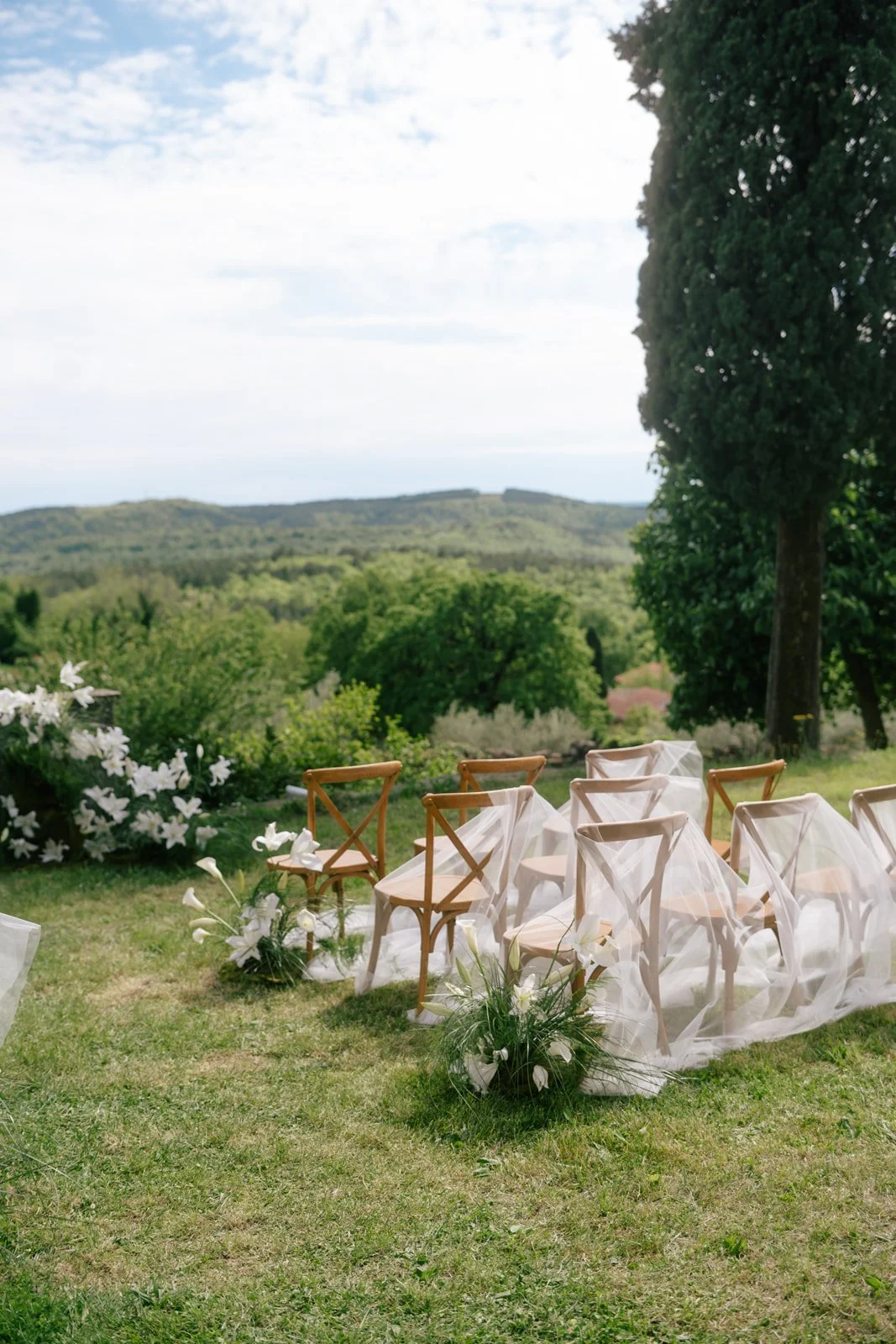 outdoor-wedding-ceremony-istria-castle-belaj (42).jpg