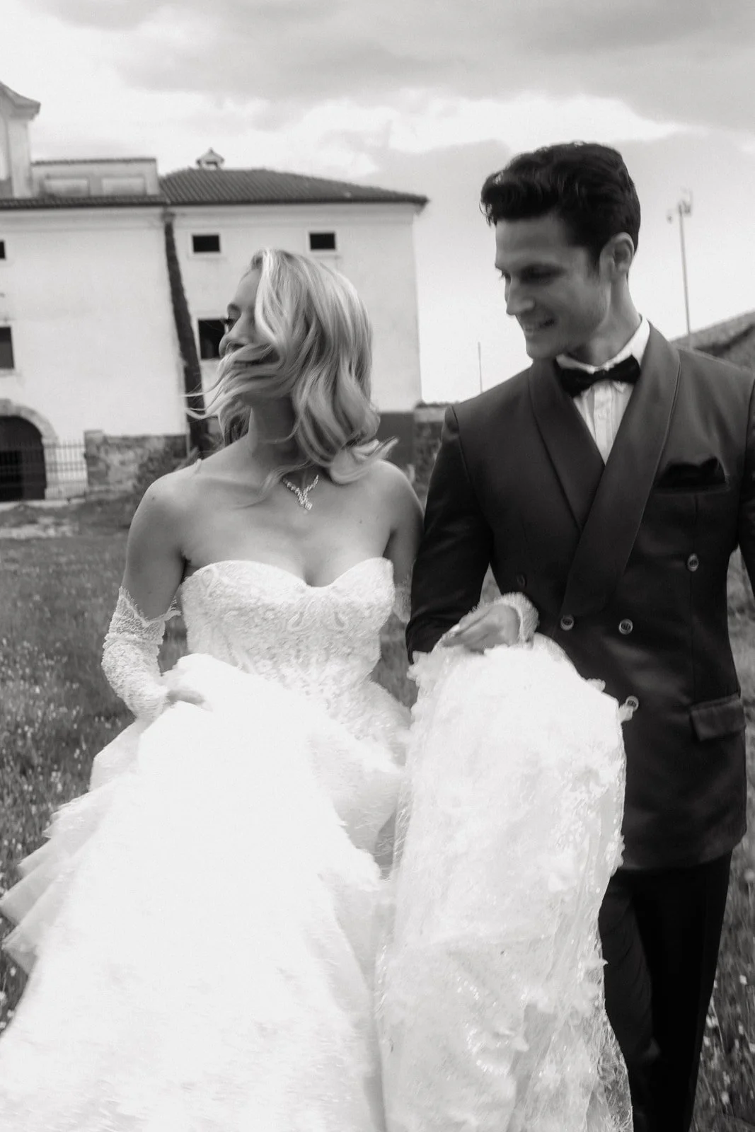 castle-belaj-wedding-couple-photos (15).jpg