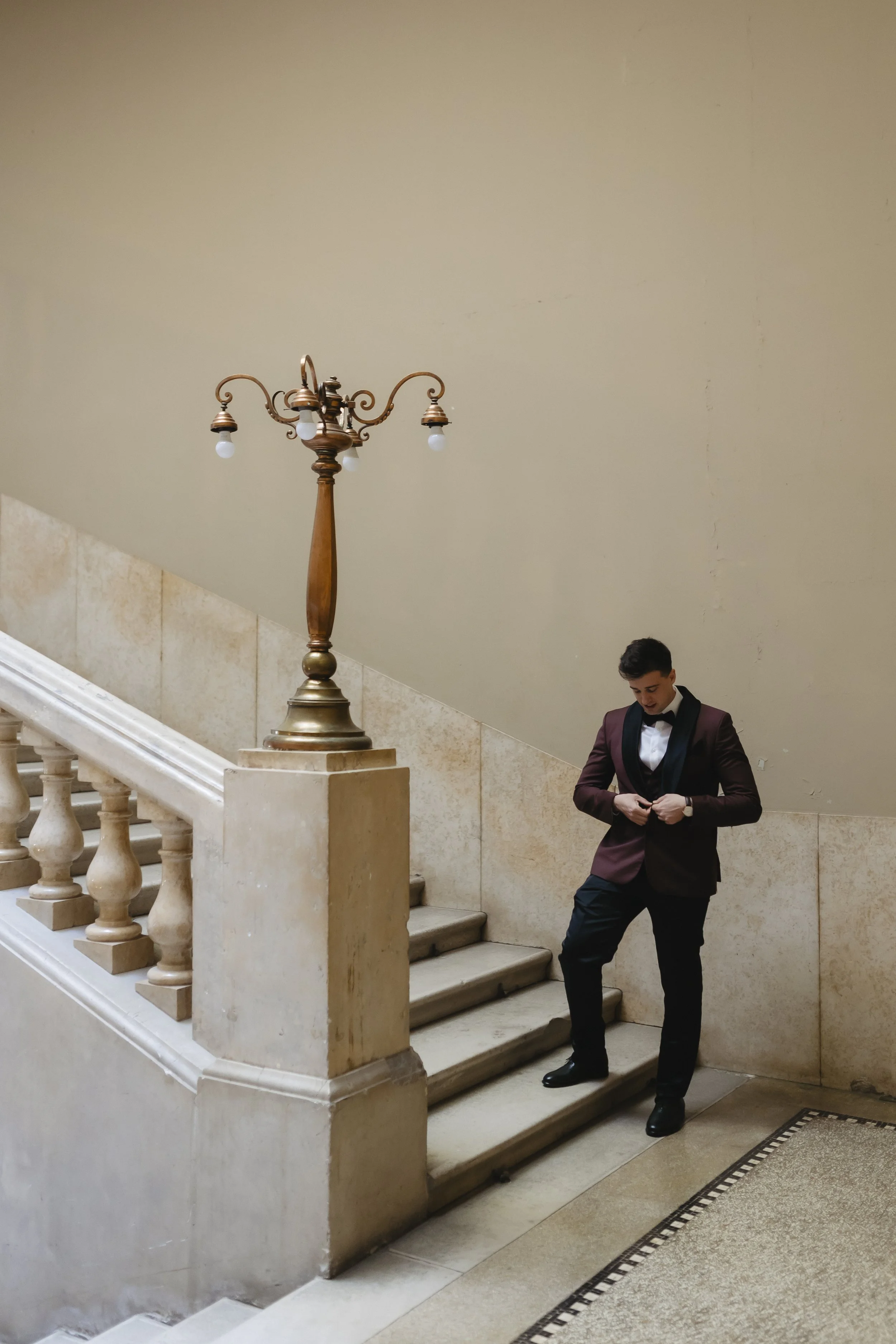 weddinginpula_groomportraits_domhrvatskihbranitelja (2).jpg