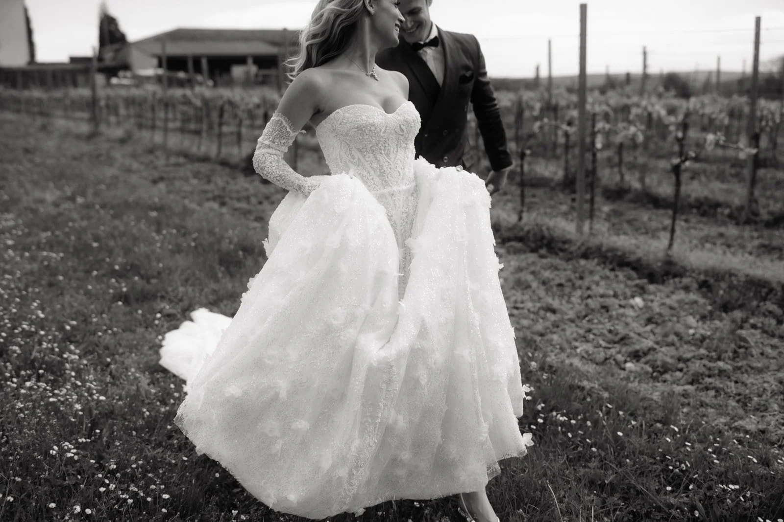 castle-belaj-wedding-couple-photos (22).jpg