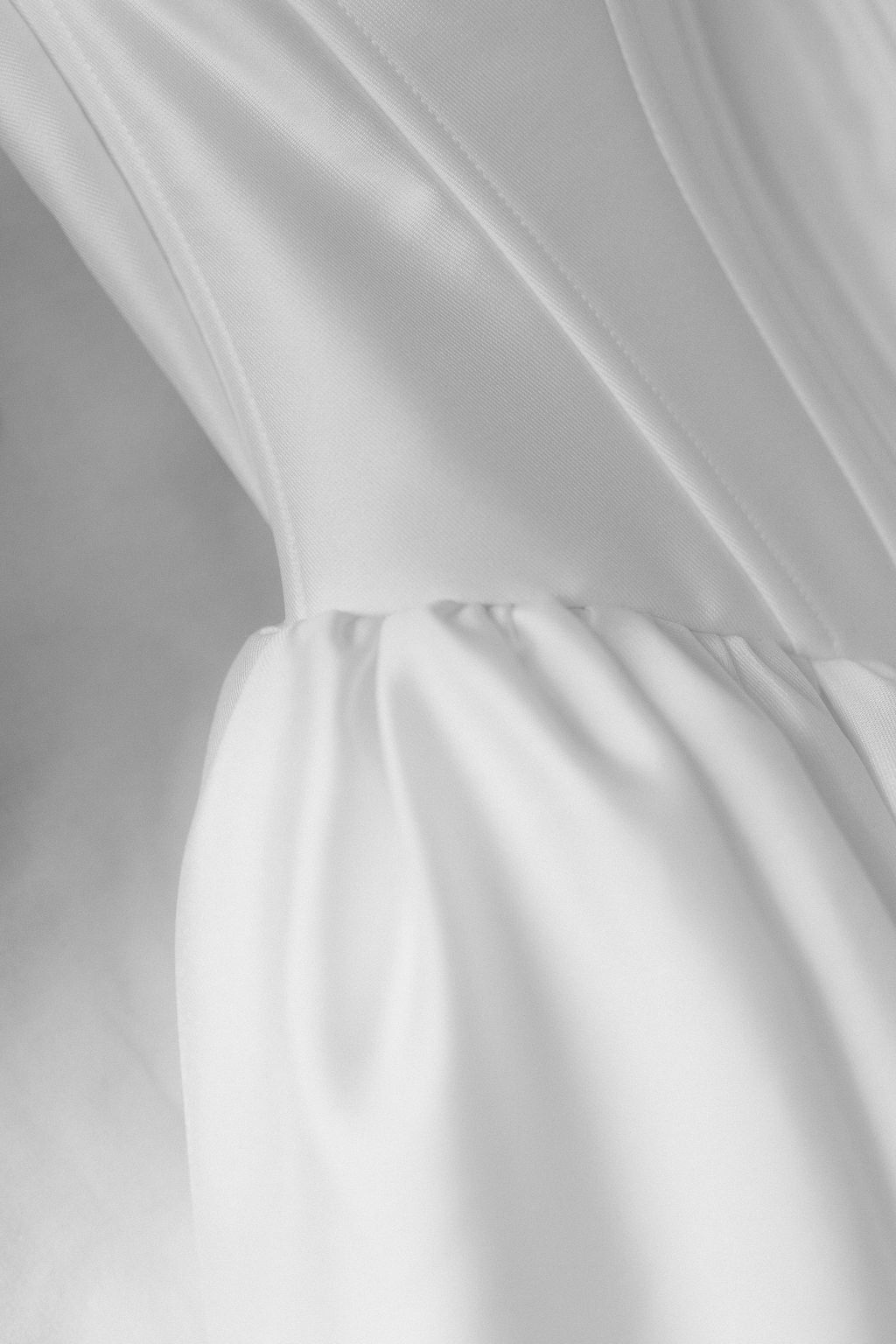 bride-getting-ready-pula-wedding (6).jpg