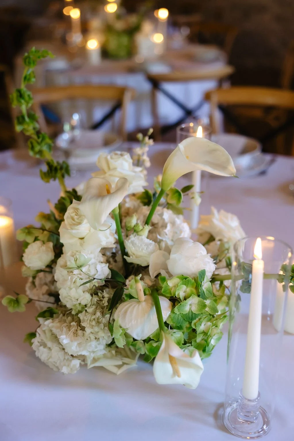 paladnjaki-istria-wedding-decor-greenandwhiteflorals.jpg