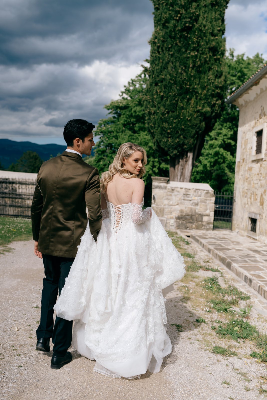 castle-belaj-wedding-couple-photos (11).jpg