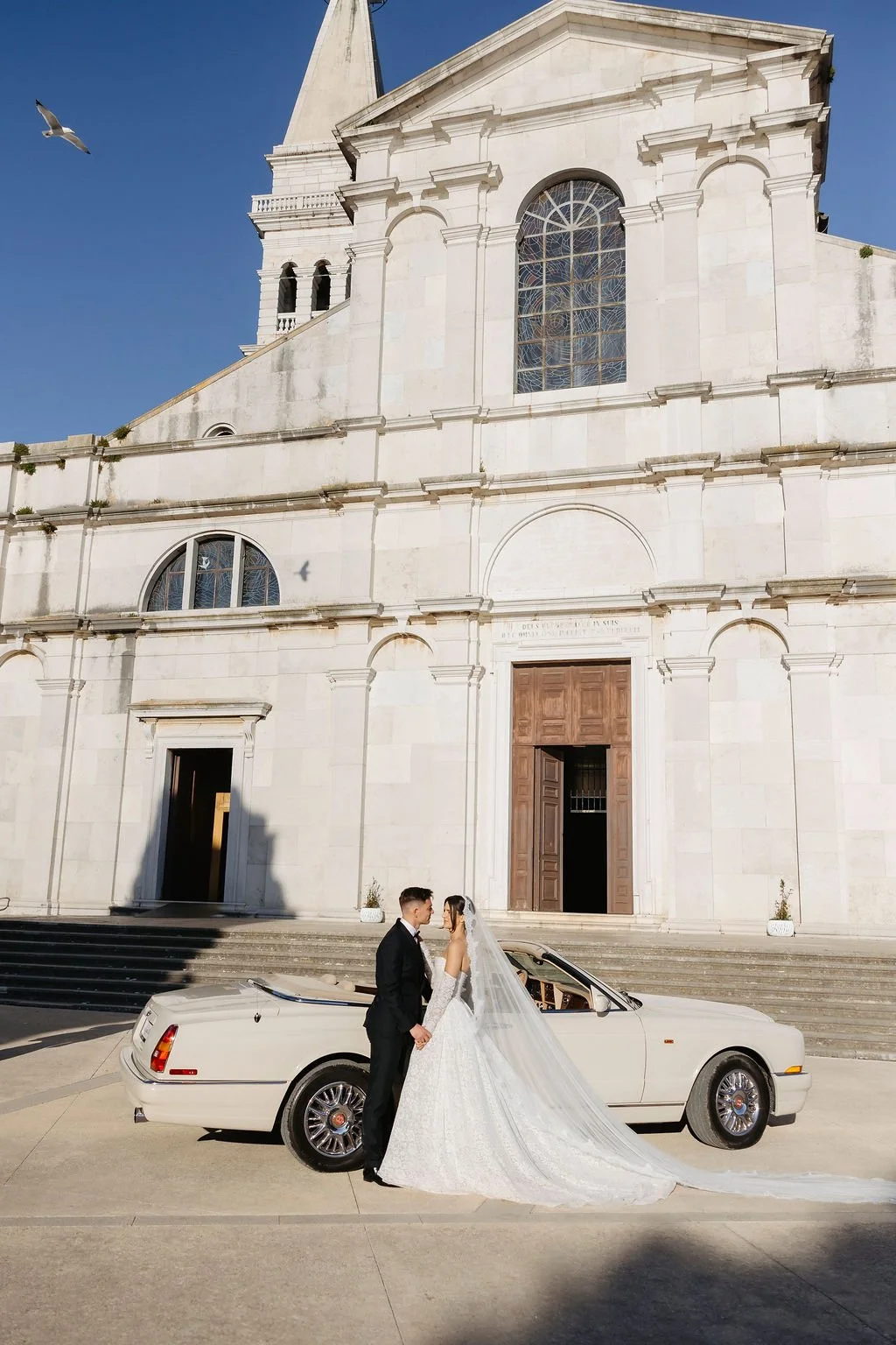 newlyweds-photos-rovinj-church-svetaeufemija (3).jpg