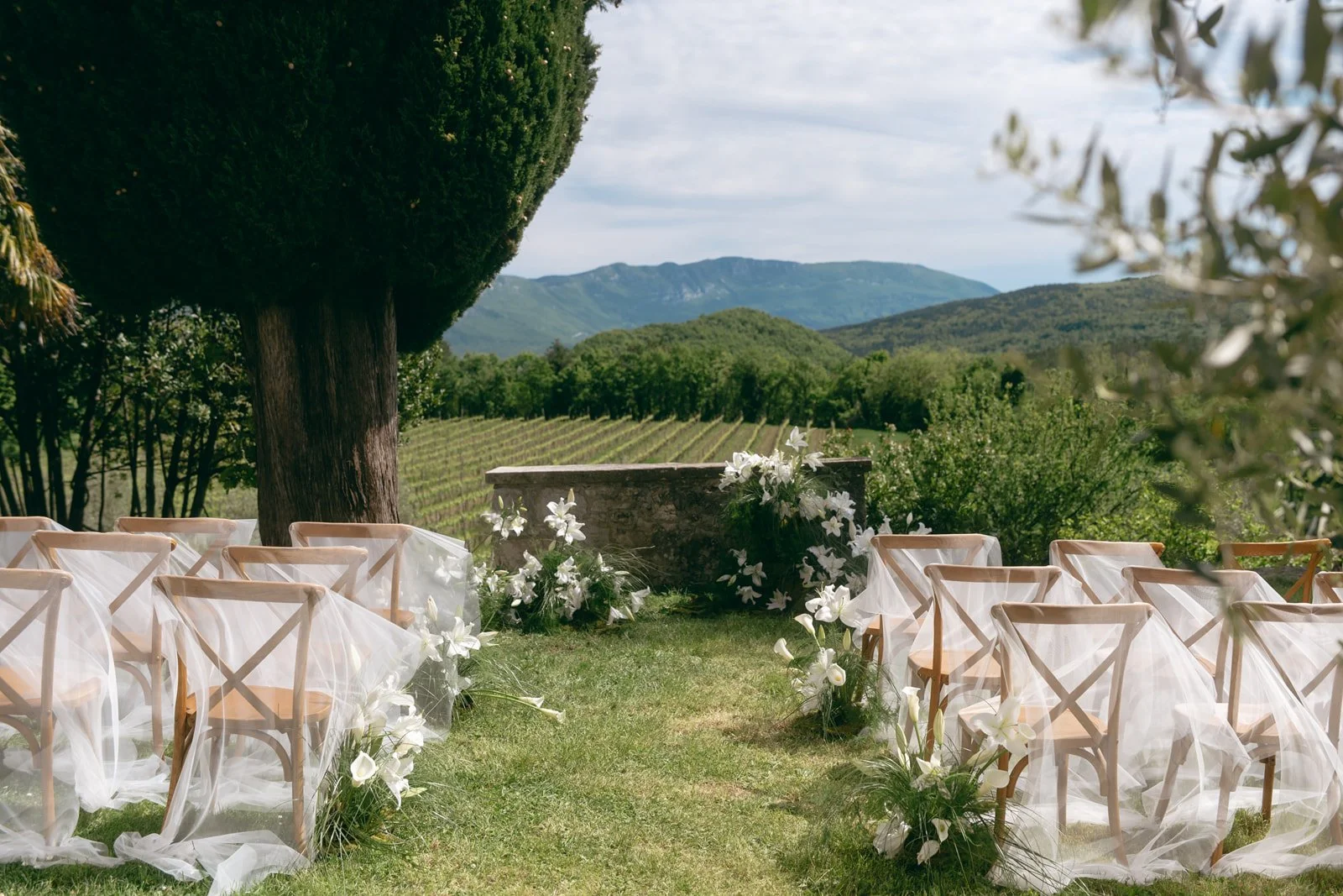 outdoor-wedding-ceremony-istria-castle-belaj (2).jpg