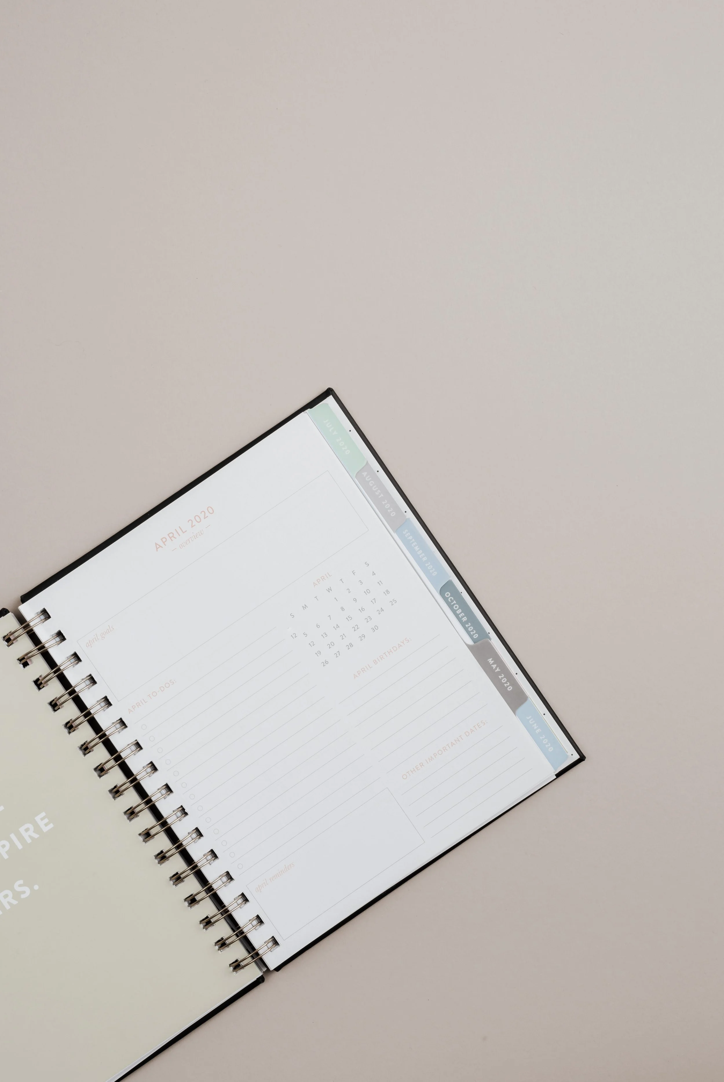 kaboompics_spiral-planner-mockup-with-beige-background-and-copy-space-16357.jpg