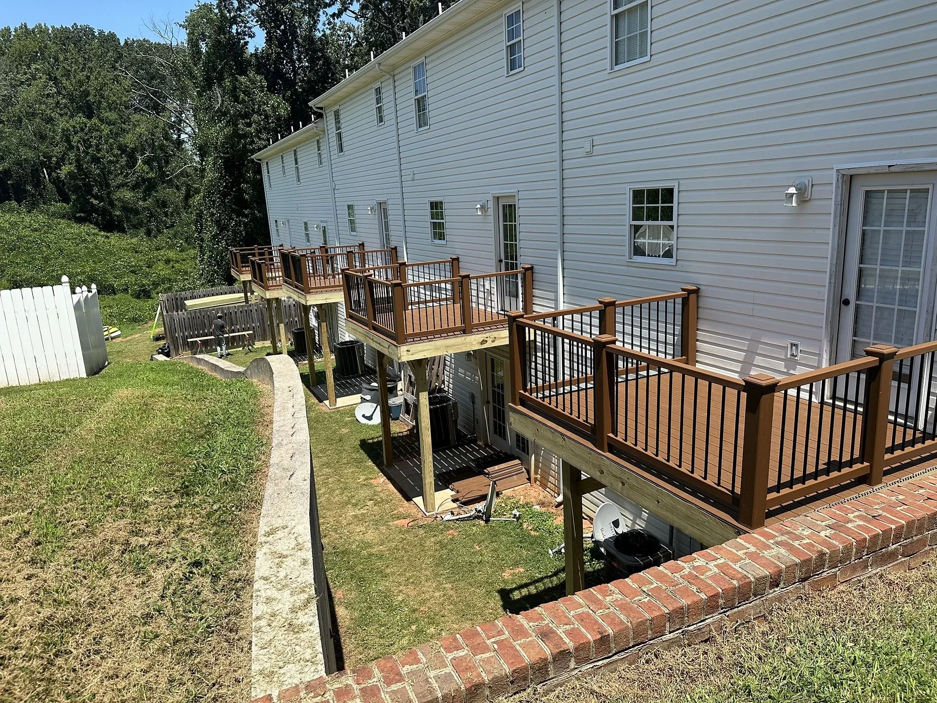 new deck construction.jpg