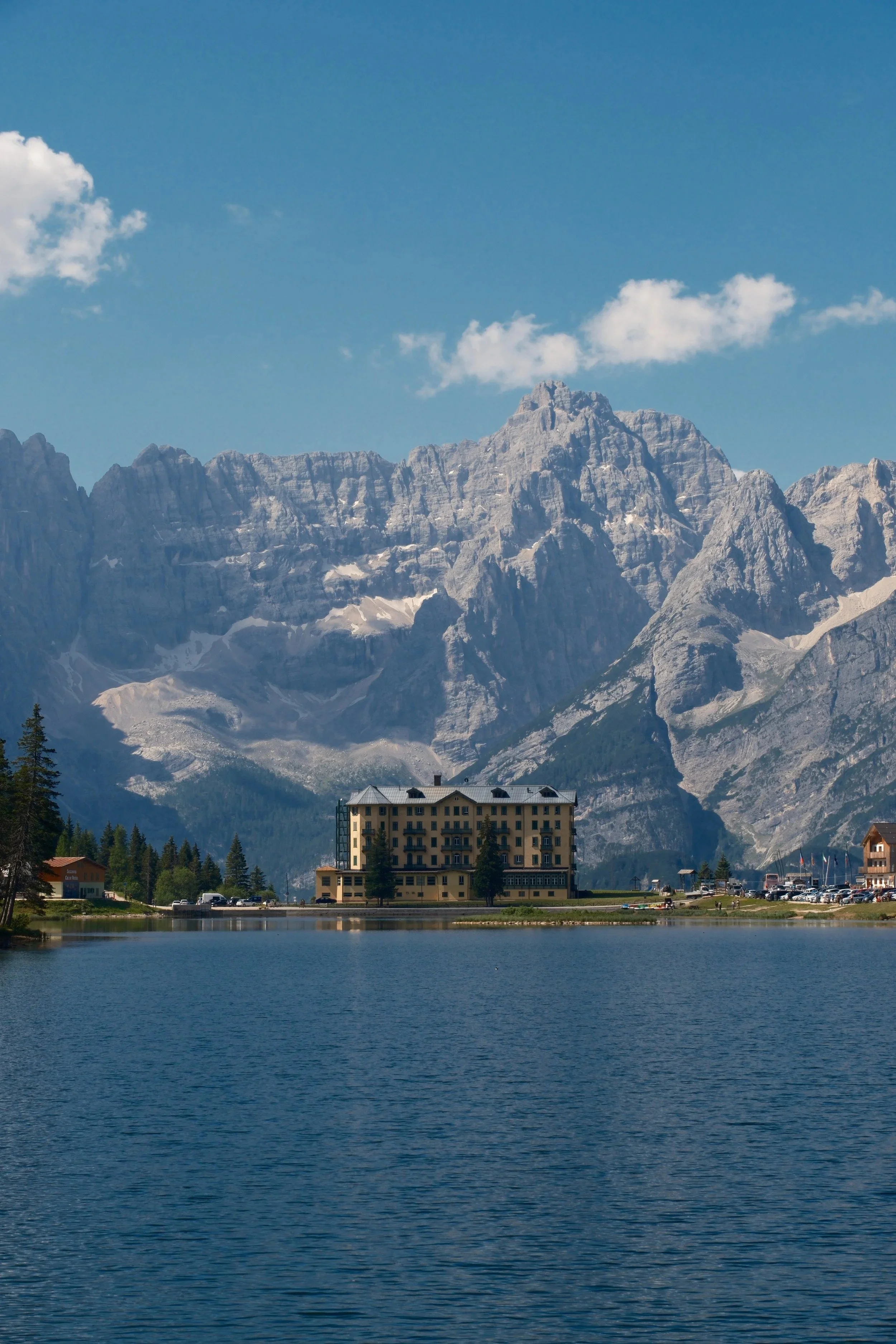 Lago di Misurina below the Sorapiss massif, Dolomites - hospitality photography by Zyan Sachs