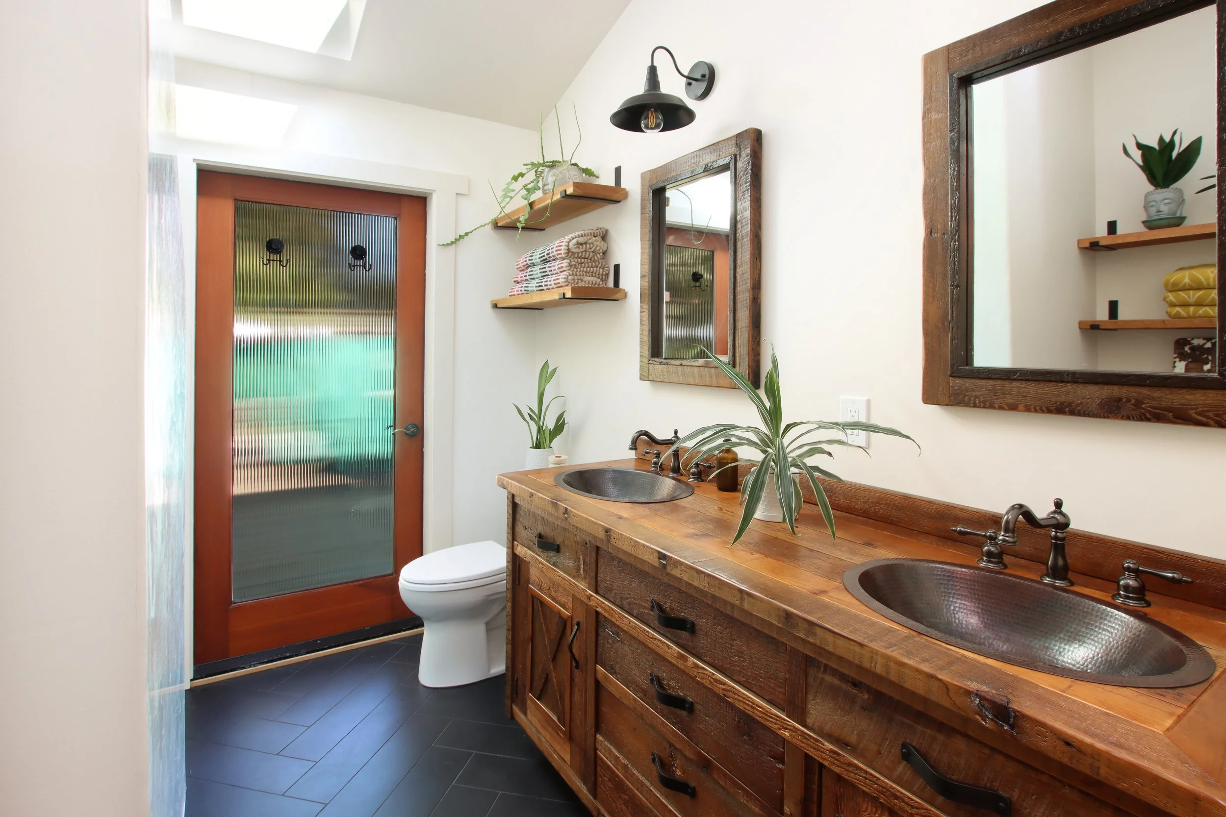 Bathroom 51.jpg