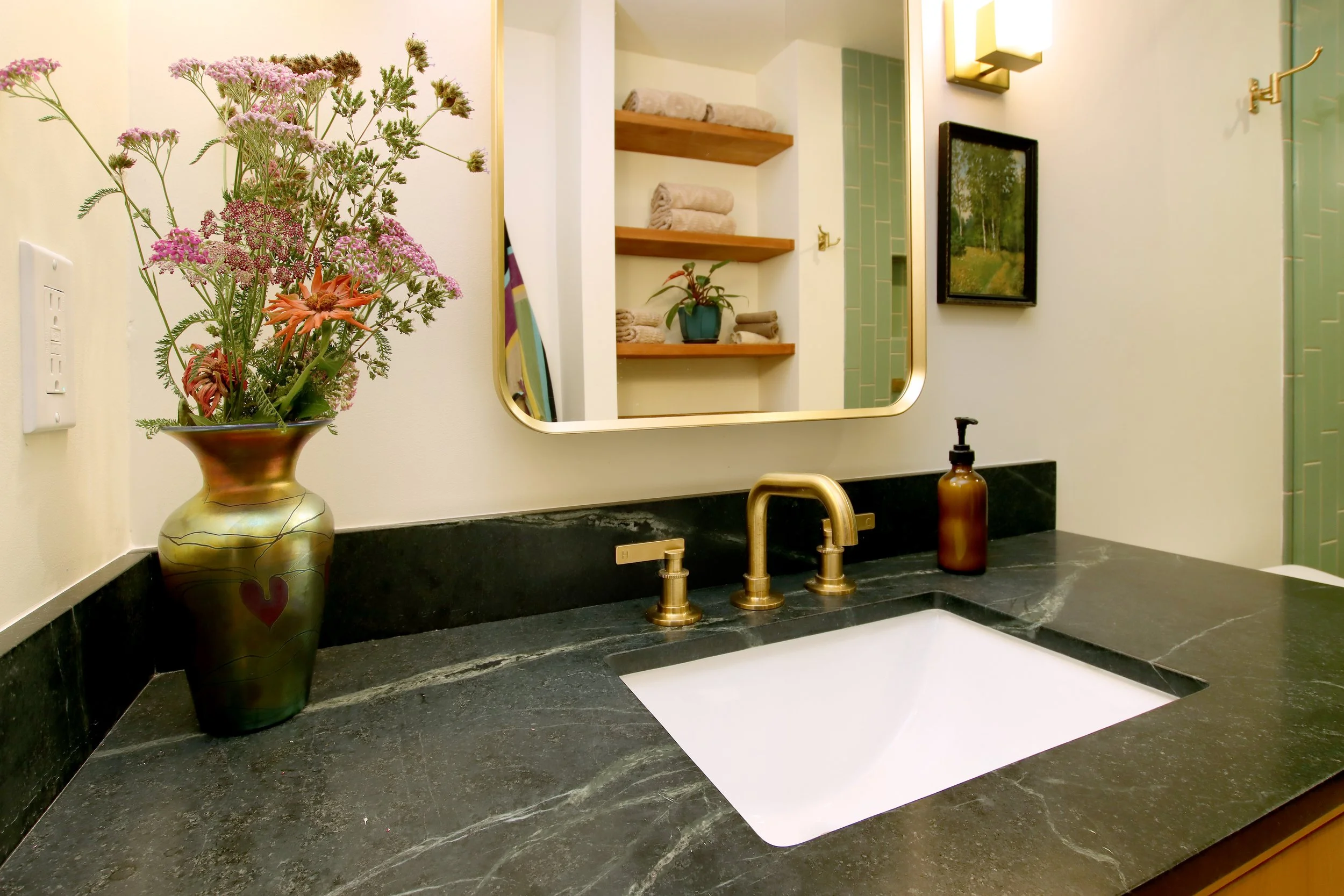 Seaglass Bath 17.jpg