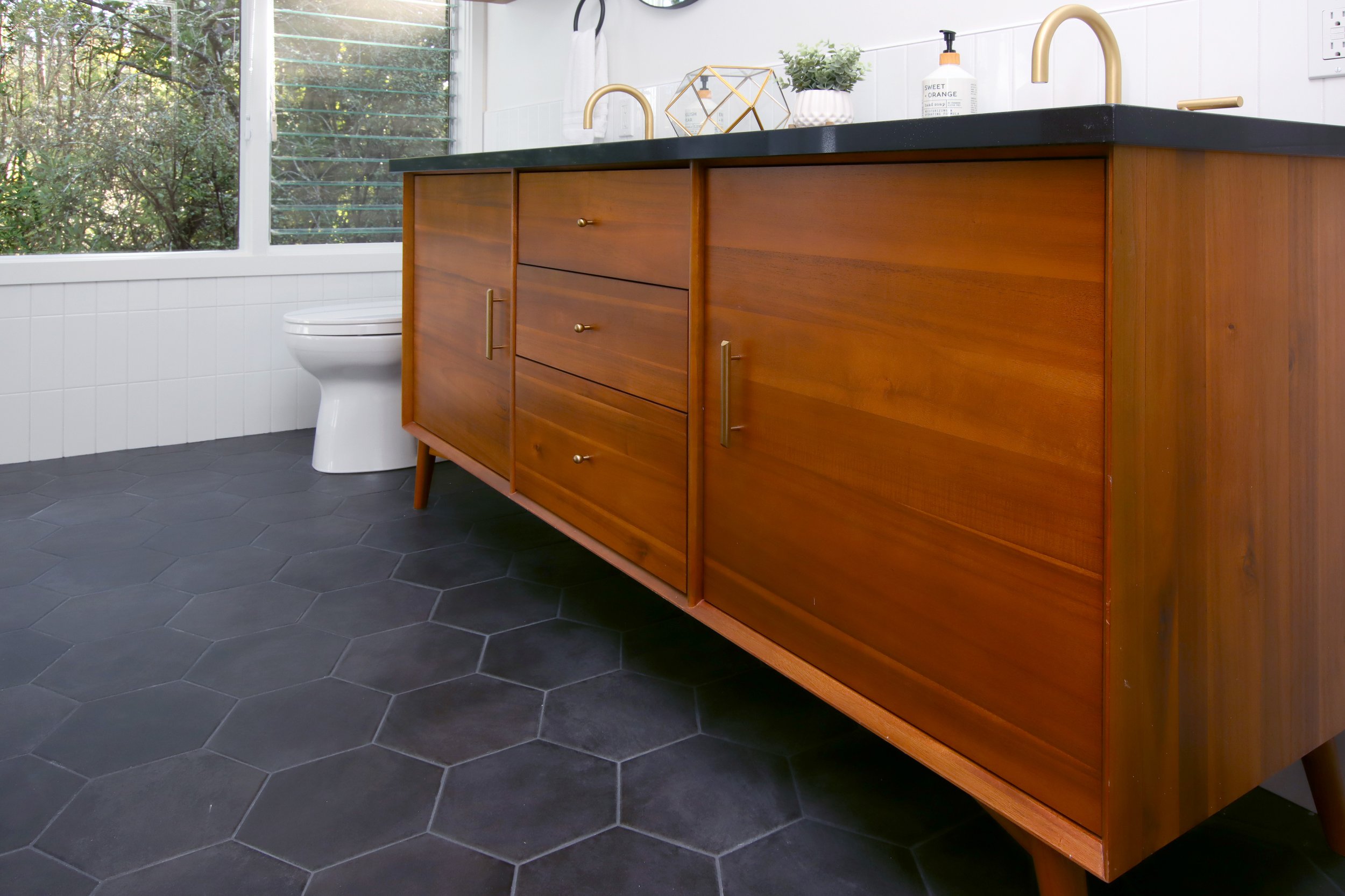 Bathroom 52.jpg